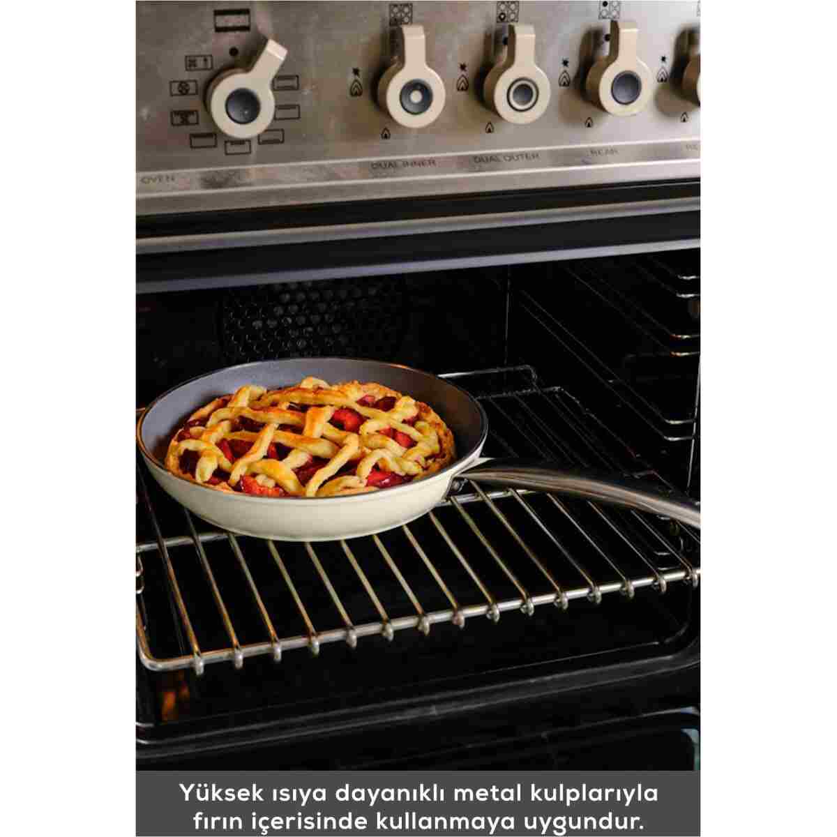 Karaca x Refika Swiss Crystal Metal Kulplu 0 Yağ İle Yanmaz Yapışmaz Tava Sahan Set Creamy - Görsel 15
