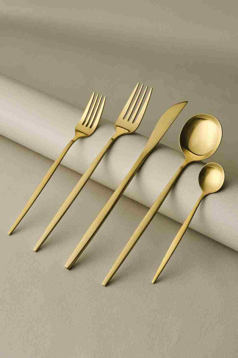 75130e91060439fa47ea436b3b2c24b1 Karaca Orion Mat Gold 12 Kişilik 60 Parça Çatal Kaşık Bıçak Takımı - Görsel 1