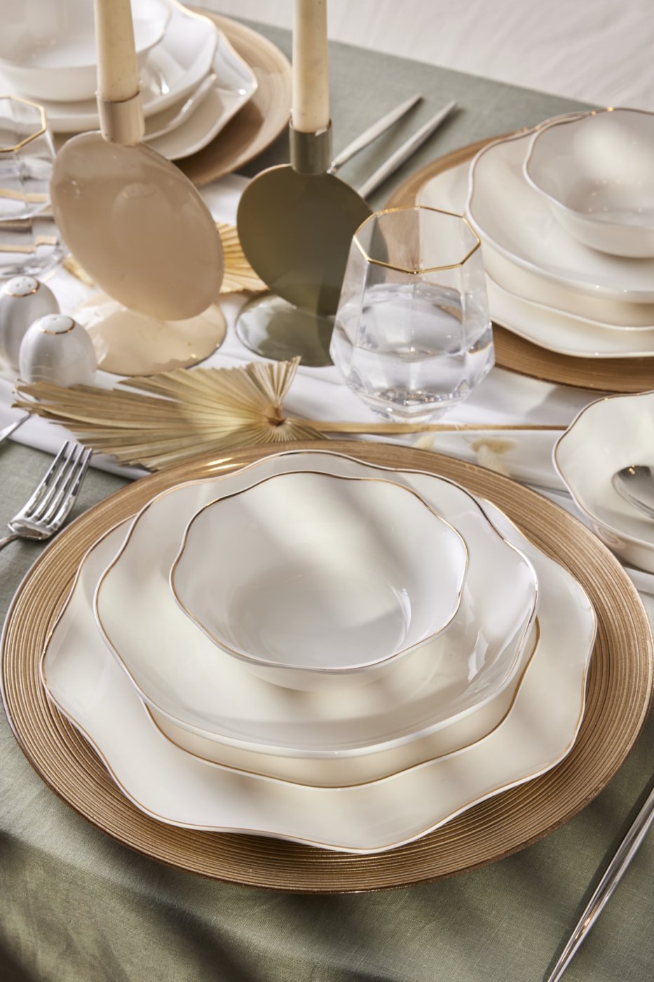 Emsan Lotus Fine Bone 53 Parça 12 Kişilik Yemek Takımı Gold
