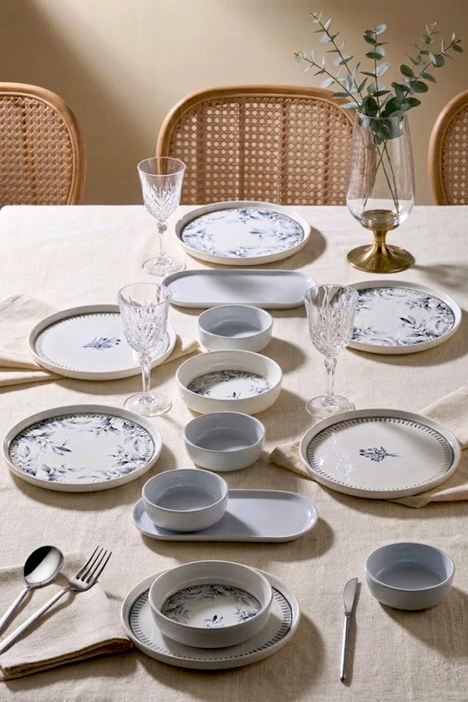b6e5f9b74df2e135dacd96936800482e Kitchen Life 14 Parça 6 Kişilik Cold Flowers Kahvaltı Takımı-Lüx Kahvaltılık Sunum Seti Tabağı - Görsel 1