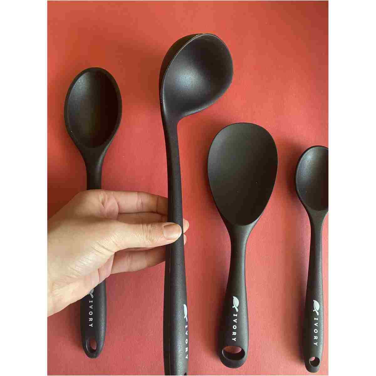Multiamo İvory Sert Uçlu Isıya Dayanıklı Yanmaz Yapışmaz Silikon Seti 4 Parça 28cm/22cm/20cm Kaşık 28cm Kepçe - Görsel 3