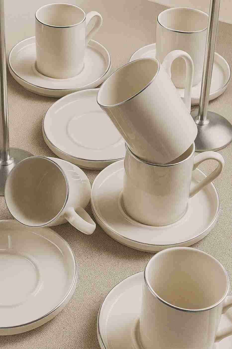 d3c9c6226faa5d25fb5391a696c5805d Kitchen Life 12 Parça 6 Kişilik Stackable Platin Gümüş Yaldızlı Kahve Fincan Takımı - Kahve Fincanı Seti 100ml - Görsel 1