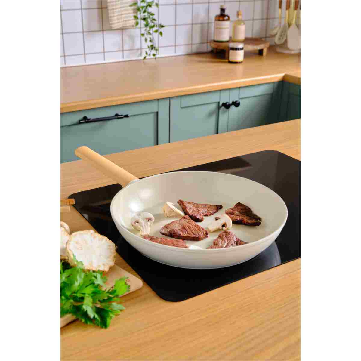 Karaca x Refika Swiss Crystal Almond Cream 0 Yağ İle Yanmaz Yapışmaz İndüksiyon Tabanlı Tava 26 Cm - Görsel 12