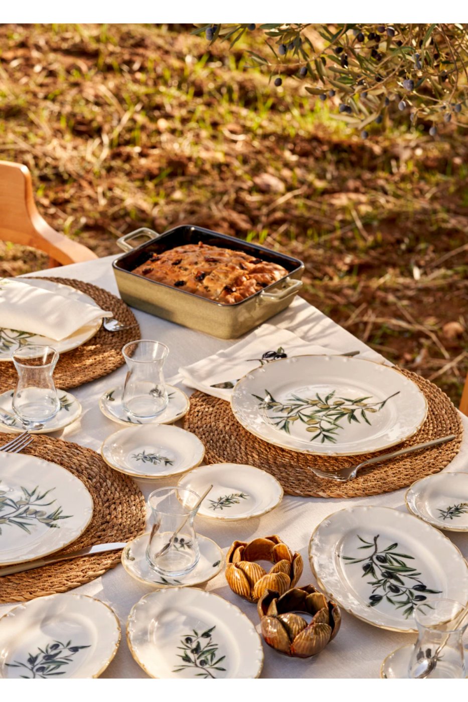 fa5a28bc0ee542b5d05ce3d8ea78e503 Bella Maison Olive Porselen 26 Parça 6 Kişilik Kahvaltı Takımı Yeşil - Görsel 1