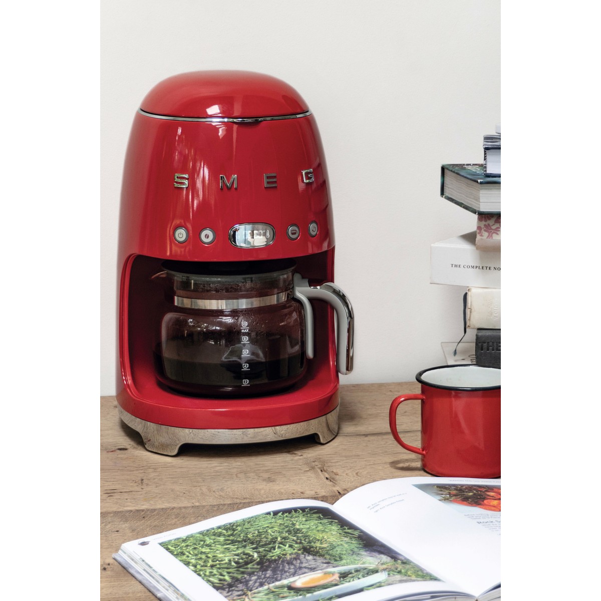 Smeg 50'S Style Retro Kırmızı Filtre Kahve Makinesi DCF02RDEU